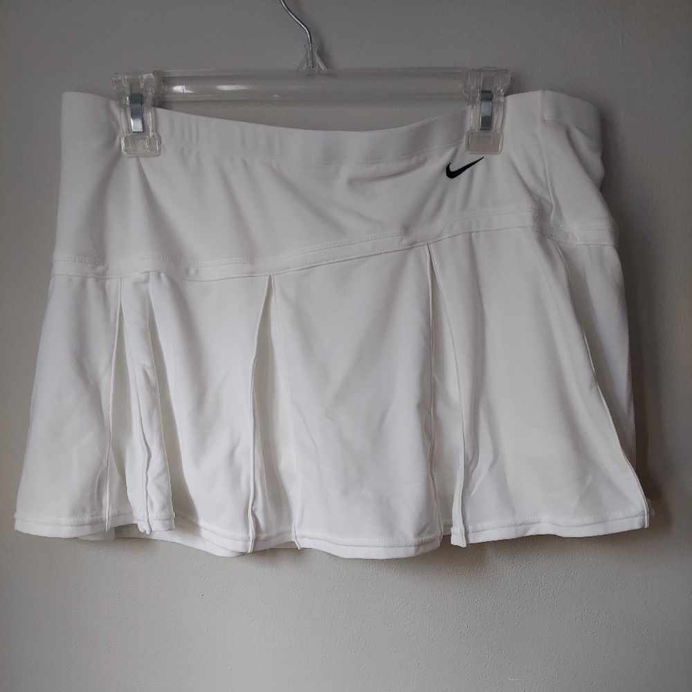 Nike Tennis Skort NWT Never Worn Size L